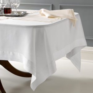 Linen & Tablecloths